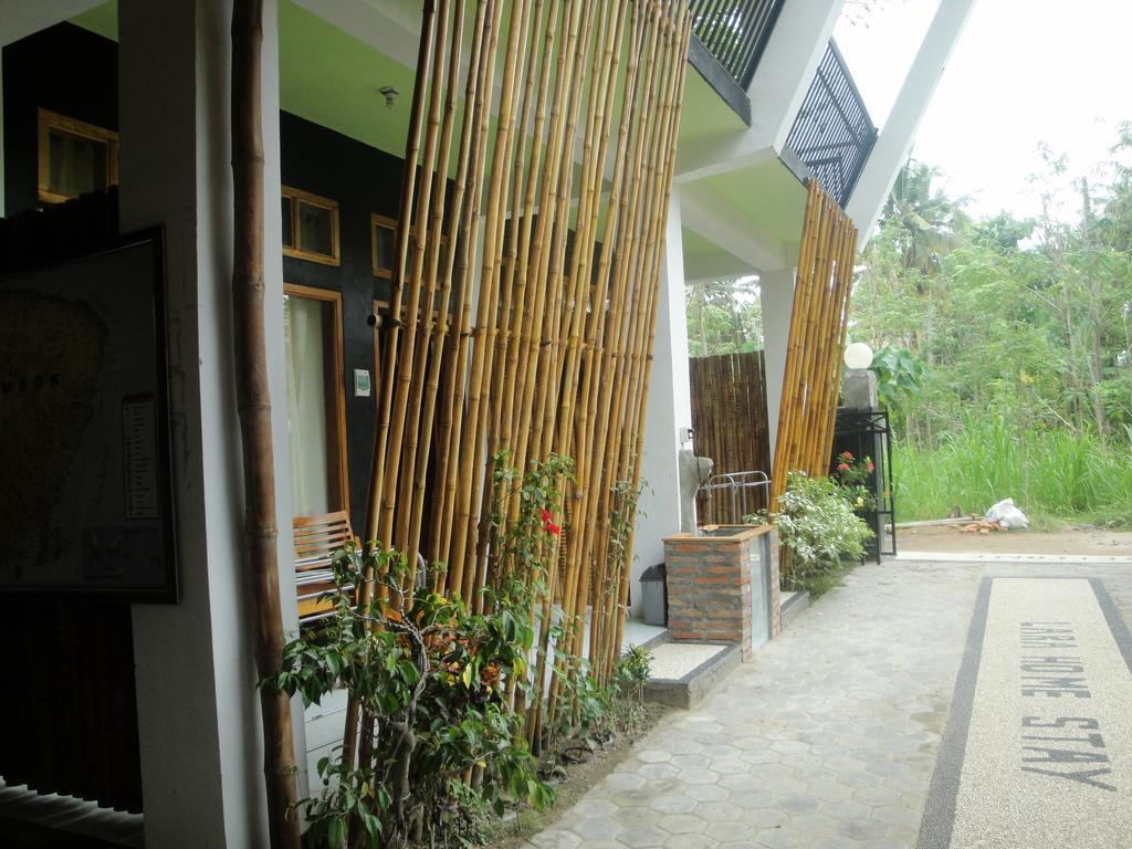 Lara Homestay Kuta  Exterior foto