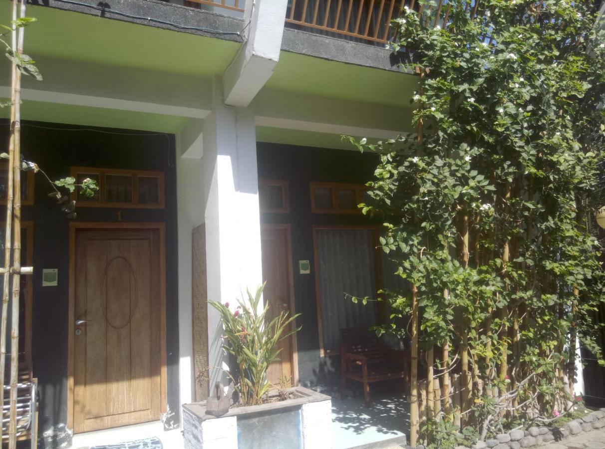 Lara Homestay Kuta  Exterior foto